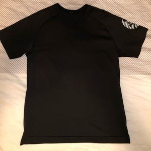 Soulcycle lululemon metal vent t-shirt